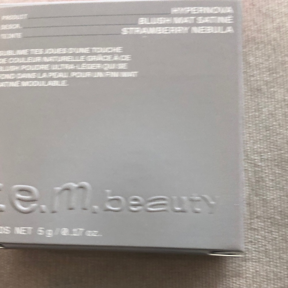 r.e.m. beauty Hypernova Satin Matte Blush - Strawberry Nebula - Picture 3 of 7